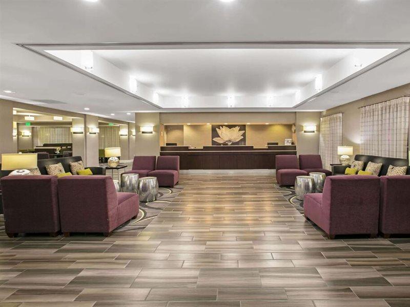 La Quinta By Wyndham Dfw Airport South / Irving Hotel Bagian luar foto