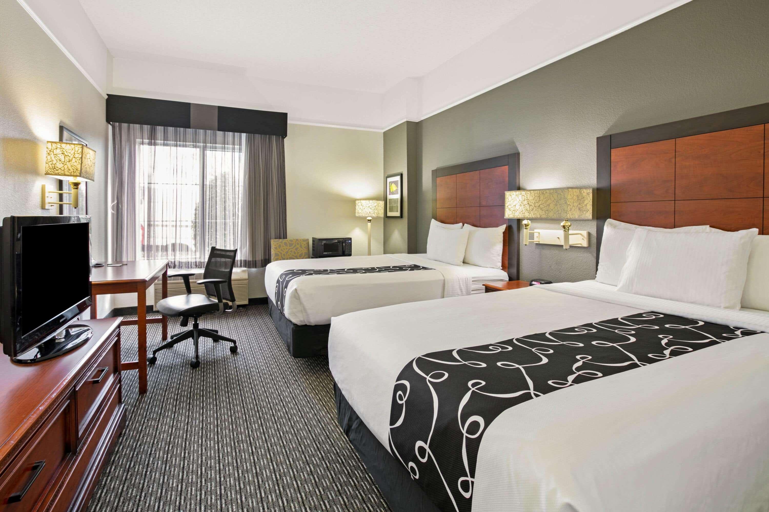 La Quinta By Wyndham Dfw Airport South / Irving Hotel Bagian luar foto