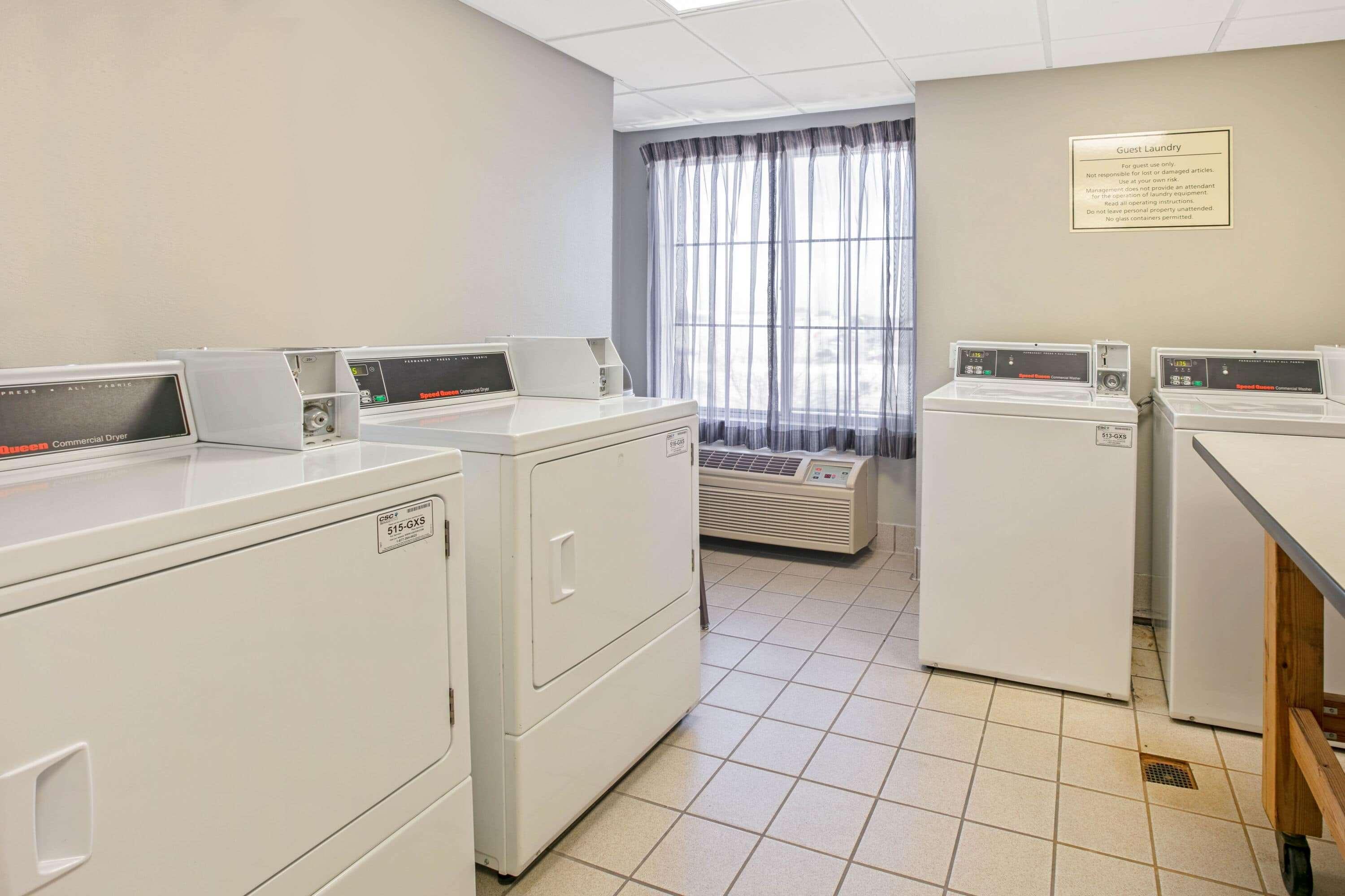 La Quinta By Wyndham Dfw Airport South / Irving Hotel Bagian luar foto