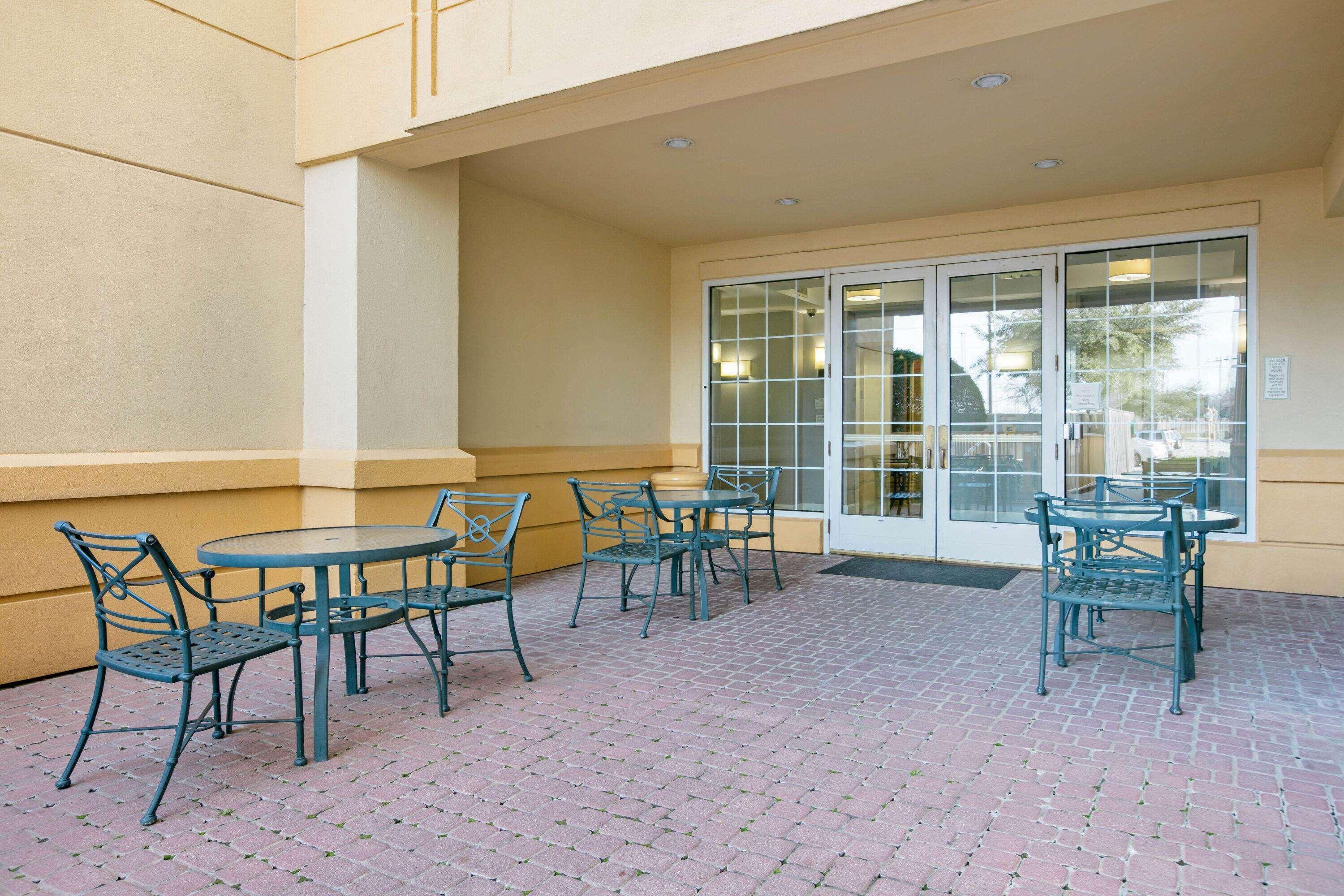 La Quinta By Wyndham Dfw Airport South / Irving Hotel Bagian luar foto