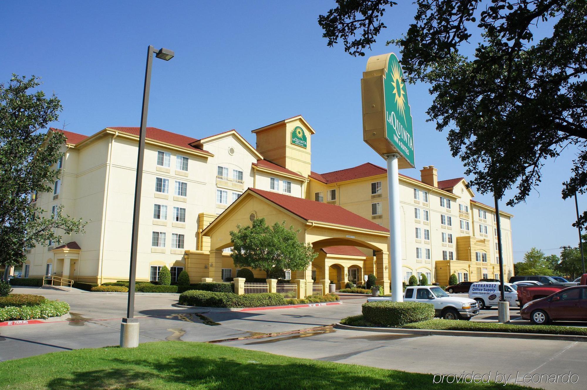 La Quinta By Wyndham Dfw Airport South / Irving Hotel Bagian luar foto