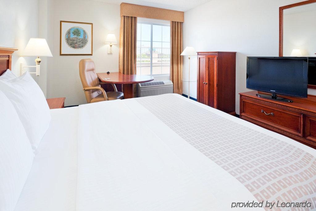 La Quinta By Wyndham Dfw Airport South / Irving Hotel Ruang foto