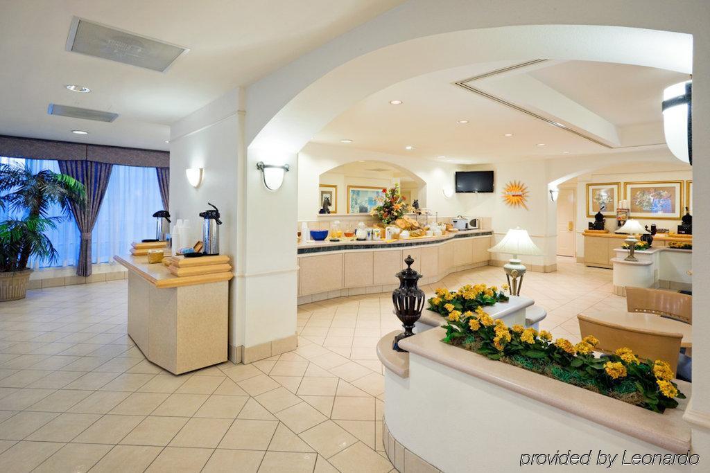 La Quinta By Wyndham Dfw Airport South / Irving Hotel Restoran foto